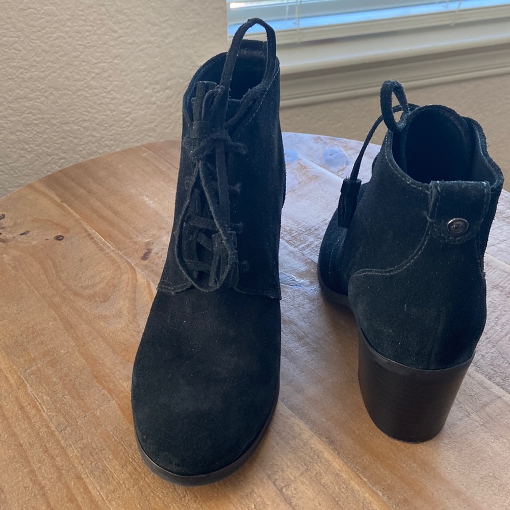 Nurture, size 7.5 black suede, lace-up, block hill, boots